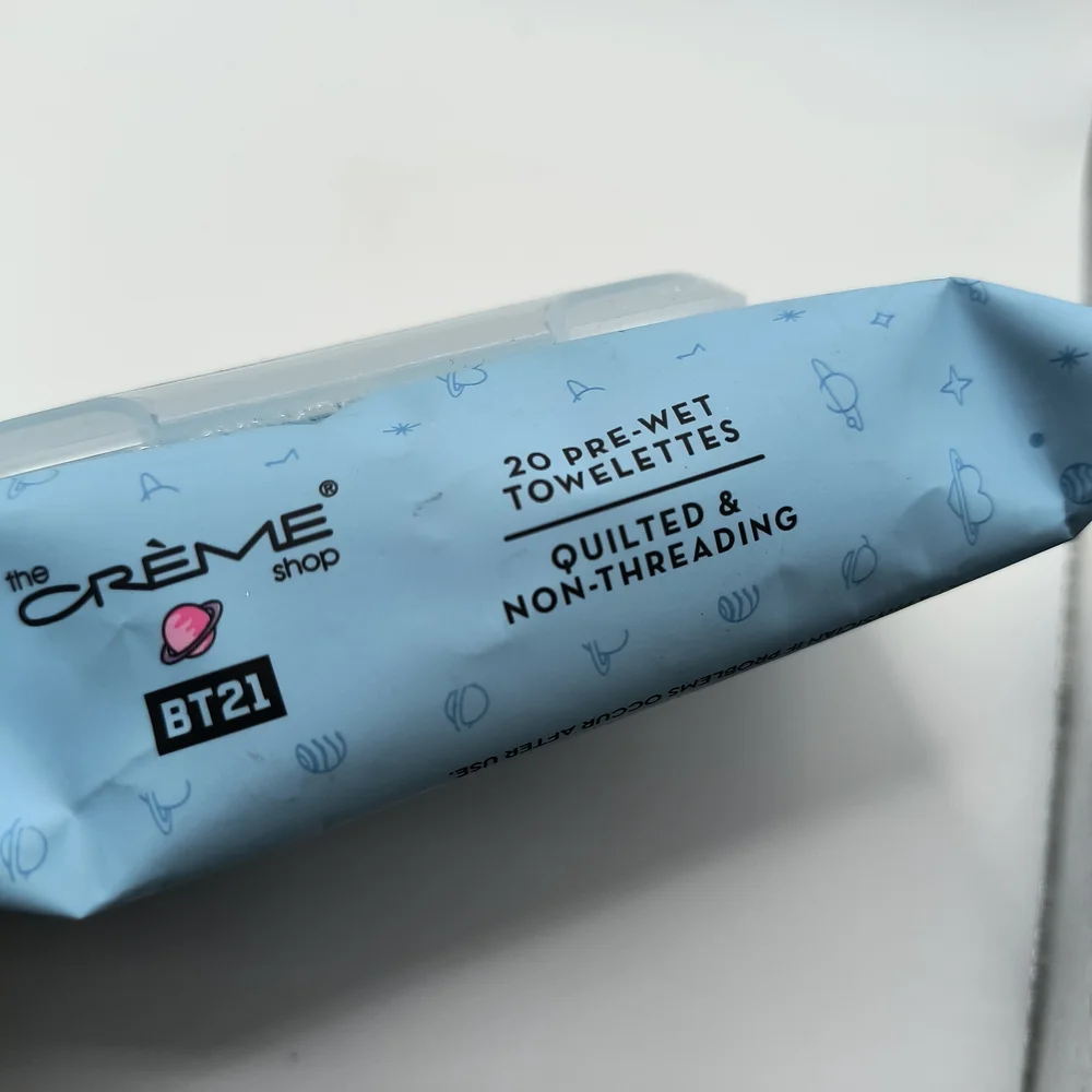 The Crème Shop BT21 Cleansing Towelettes Water 3000 Youth Collagen K-beauty New